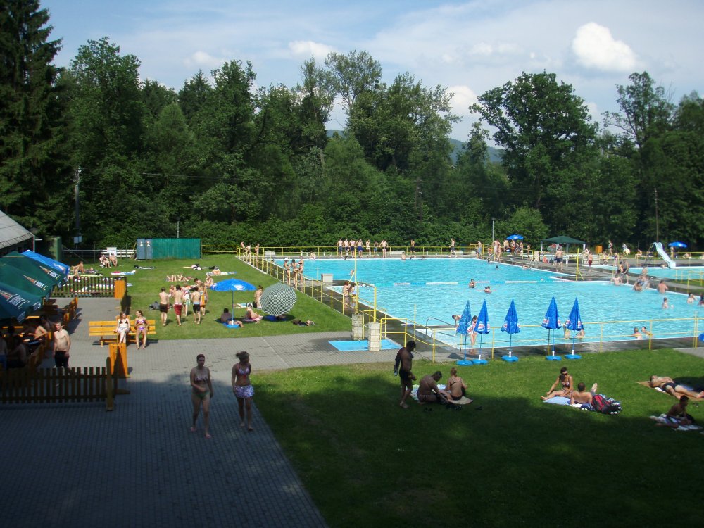 Koupaliště vedle hotelu